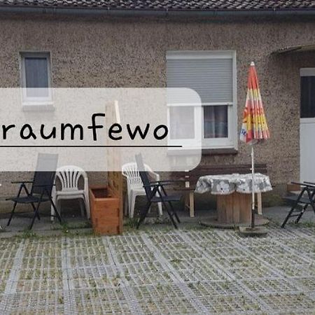 Einraum-Ferienwohnung 46m2 Eisenhüttenstadt-Diehlo Exterior foto